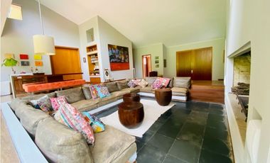 VENDO CASA UN PISO 6.400 M2 LOTE - CAJICA