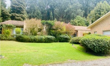 VENDO CASA UN PISO 6.400 M2 LOTE - CAJICA
