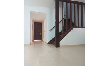 ALQUILER DUPLEX CLAYTON