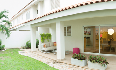 VENTA CASA RESERVAS DE VERSALLES