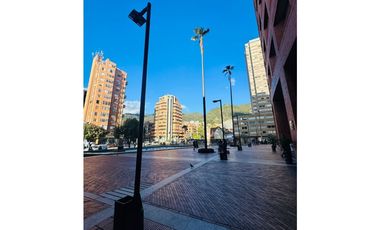 QUINTA CAMACHO - ARRIENDO!!! OFICINA 200mts,2 Baños