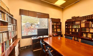 QUINTA CAMACHO - ARRIENDO!!! OFICINA 200mts,2 Baños