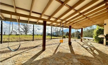 CALERA/ FRAILEJONAL - VENTA!! 4 hbs, 4 bñs,  272.65 mts