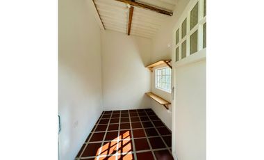 CALERA/ FRAILEJONAL - VENTA!! 4 hbs, 4 bñs,  272.65 mts