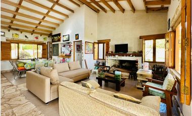 CALERA/ FRAILEJONAL - VENTA!! 4 hbs, 4 bñs,  272.65 mts