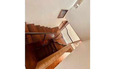 CASA CALERA 310MTS + 50MTS TRRZA 4HABS 4.5BÑ Arriendo 10.5M