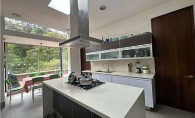 CASA CALERA 310MTS + 50MTS TRRZA 4HABS 4.5BÑ Arriendo 10.5M