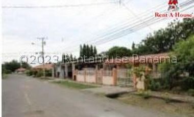 SE VENDE CASA EN LAS CUMBRES