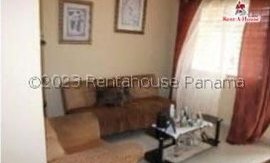 SE VENDE CASA EN LAS CUMBRES