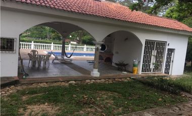 VENTA CASA DE DESCANSO EN GIRARDOT