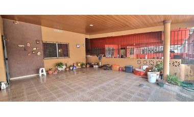 Venta de casa en juan diaz