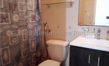 Alquiler de Casa en Brisas del Golf 24-4784