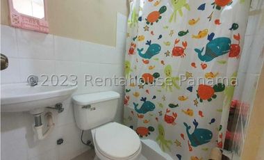 Alquiler de Casa en Brisas del Golf 24-4462