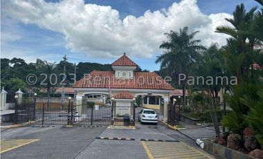 Alquiler de Casa en Brisas del Golf 24-4462