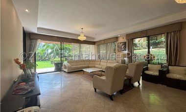Alquiler de Apartamento en Clayton