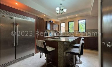 Alquiler de Apartamento en Clayton