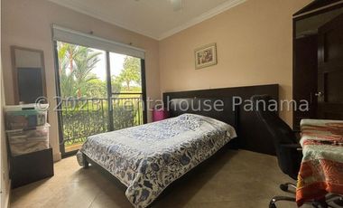 Alquiler de Apartamento en Clayton