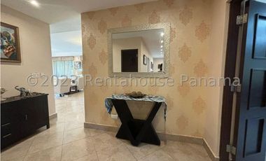 Alquiler de Apartamento en Clayton