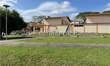 Venta de Casa en Villa Lucre