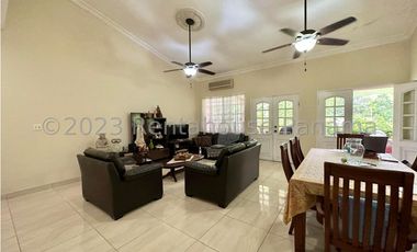 Venta de Casa en Las Cumbres