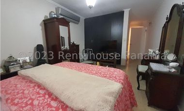 Venta de Casa en Villa de Las Fuentes