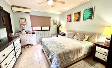Venta de Casa en Versalles