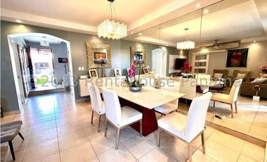 Venta de Casa en Versalles