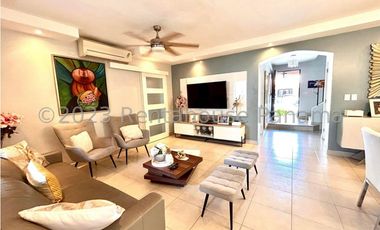 Venta de Casa en Versalles