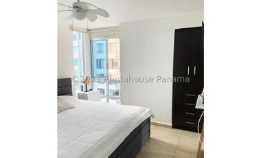 Venta de Apartamento en Carrasquilla 24-1681