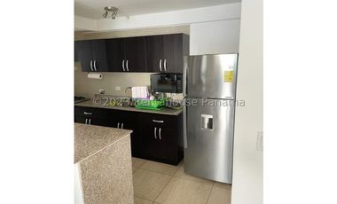 Venta de Apartamento en Carrasquilla 24-1681