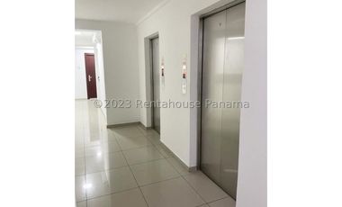 Venta de Apartamento en Carrasquilla 24-1681