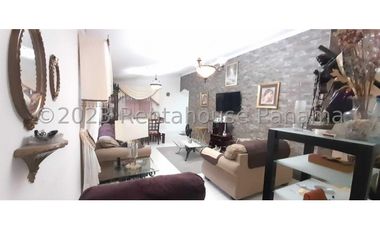 Venta de Casa en Las Cumbres 24-2667