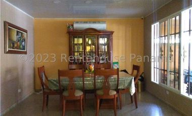 Venta de Casa en Cerro Viento 24-3654