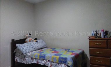 Venta de Casa en Cerro Viento 24-3654