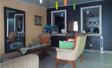 Venta de Casa en Cerro Viento 24-3654