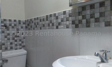 Venta de Casa en Cerro Viento 24-3654