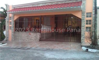 Venta de Casa en Cerro Viento 24-3654
