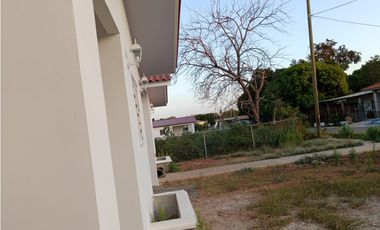 SE ALQUILA CASA EN CHITRE