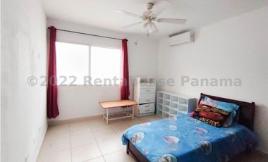 Venta de Casa en Brisas del Golf 24-4529
