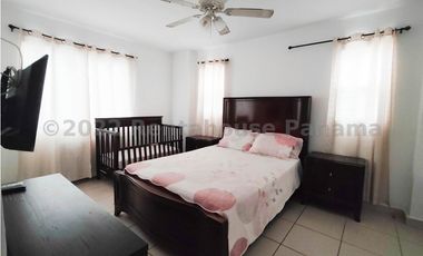Venta de Casa en Brisas del Golf 24-4529