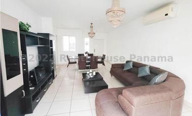 Venta de Casa en Brisas del Golf 24-4529