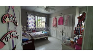 Venta de Casa en Brisas del Golf 23-3200