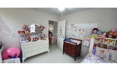 Venta de Casa en Brisas del Golf 23-3200