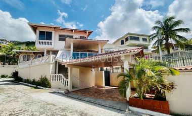 Venta de Casa en Altos de Panama 23-9223