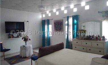 Venta de Casa en Don Bosco 23-9942