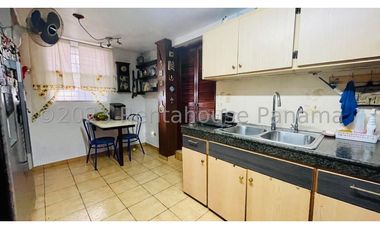 Venta de Casa en Hato Pintado 24-4031