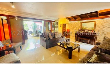 Venta de Casa en Hato Pintado 24-4031