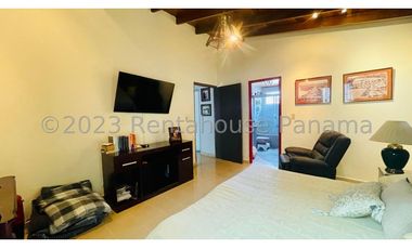 Venta de Casa en Hato Pintado 24-4031