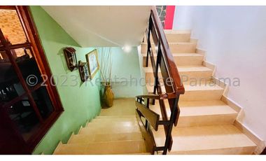 Venta de Casa en Hato Pintado 24-4031