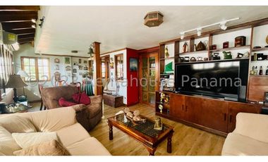 Venta de Casa en Hato Pintado 24-4031